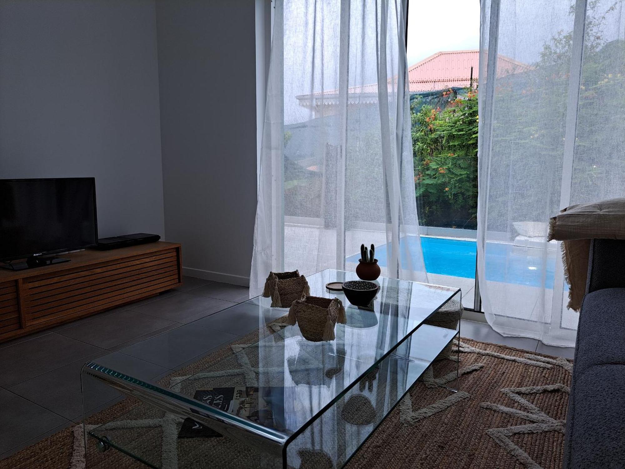 Les Villas Jalnas Logement Hateya Ле-Труаз-Иле Экстерьер фото